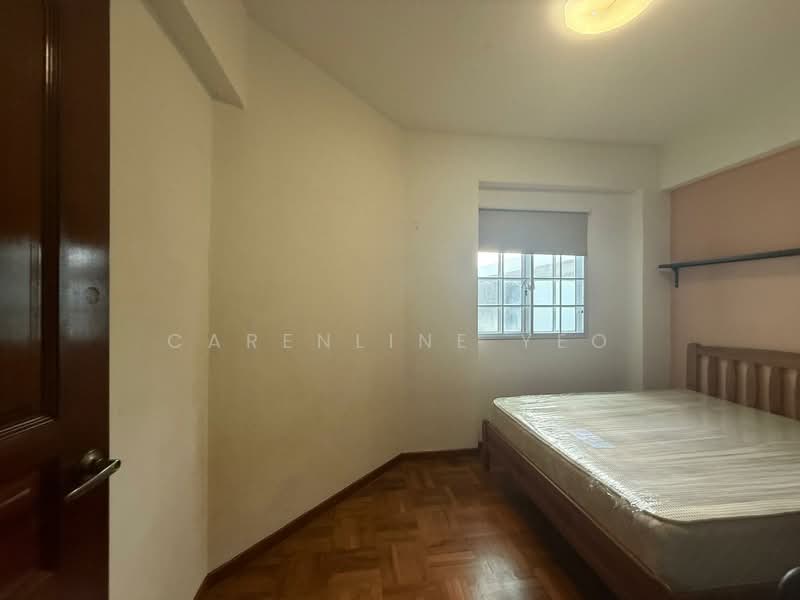 Freehold $13xx per sqft 4 Room 2250 sqft Penthouse near Ai Tong & 2 MRT Condominium For Sale at S$ 2,990,000 | PropertyGuru Singapore - Bedroom