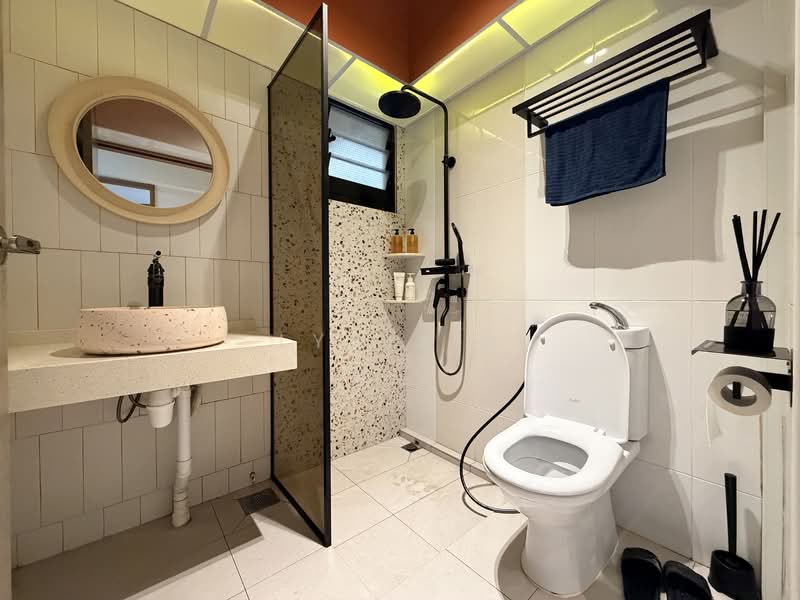 463A Bukit Batok Street 41, 463A Bukit Batok Street 41, 3 Bedrooms, 1,216 sqft, HDB Flat For Sale, by Lydia J, 500063463 - Bathroom - PropertyGuru.com.sg