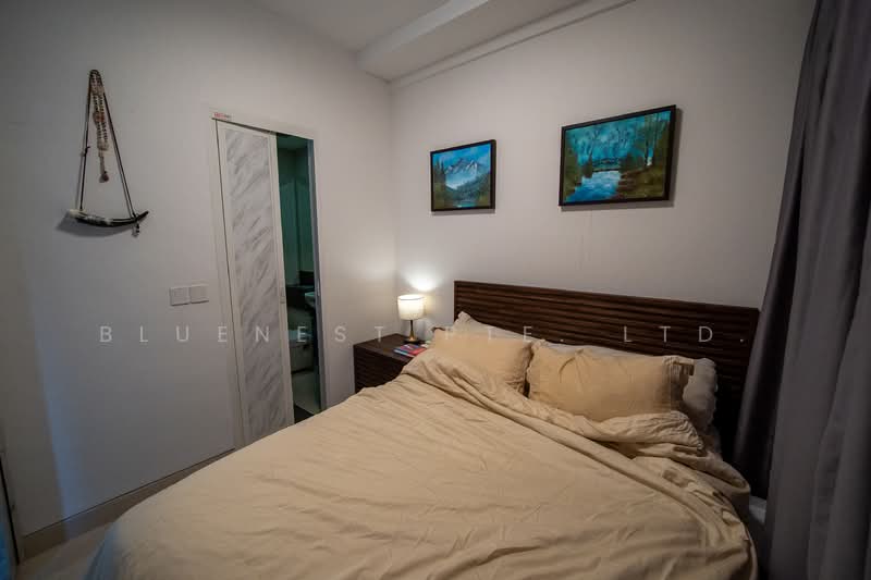 Centra Residence Apartment For Sale at S$ 1,400,000 | PropertyGuru Singapore - Bedroom