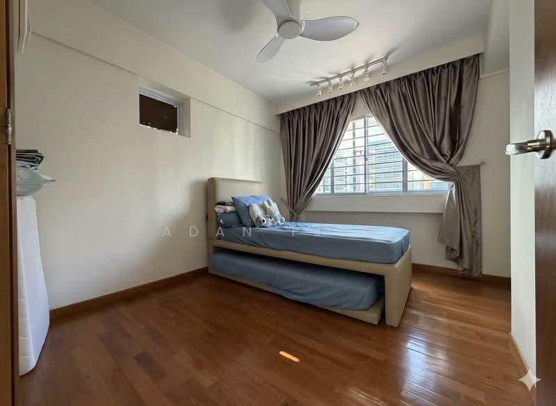 571 Pasir Ris Street 53 HDB Flat For Sale at S$ 888,000 | PropertyGuru Singapore - Bedroom