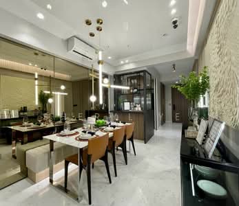 For Sale - Sceneca Residence