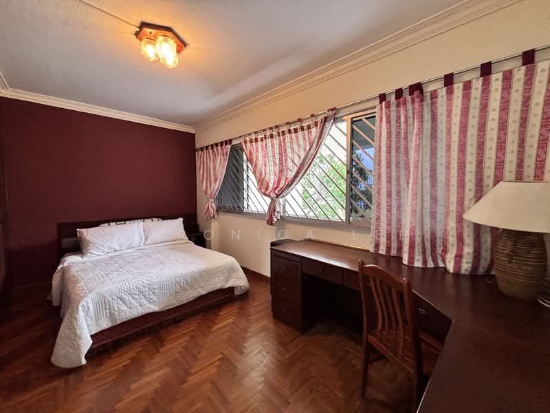 124 Tampines Street 11 HDB Flat For Sale at S$ 948,888 | PropertyGuru Singapore - Bedroom