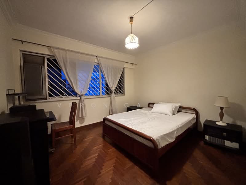 124 Tampines Street 11 HDB Flat For Sale at S$ 948,888 | PropertyGuru Singapore - Bedroom