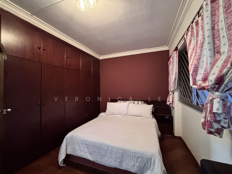 124 Tampines Street 11 HDB Flat For Sale at S$ 948,888 | PropertyGuru Singapore - Bedroom