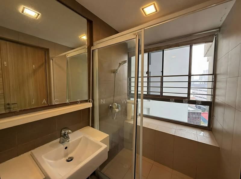 8 Boon Keng Road HDB Flat For Sale at S$ 1,100,000 | PropertyGuru Singapore - Bathroom