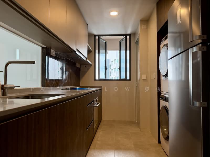 AMO Residence Condominium For Sale at S$ 3,200,000 | PropertyGuru Singapore - Kitchen