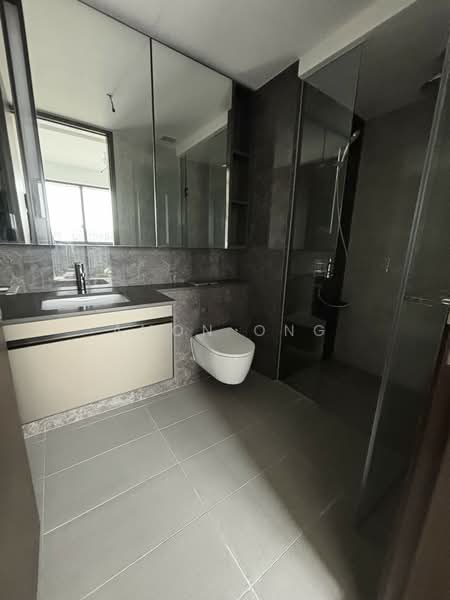 Tembusu Grand Condominium For Sale at S$ 2,199,000 | PropertyGuru Singapore - Bathroom