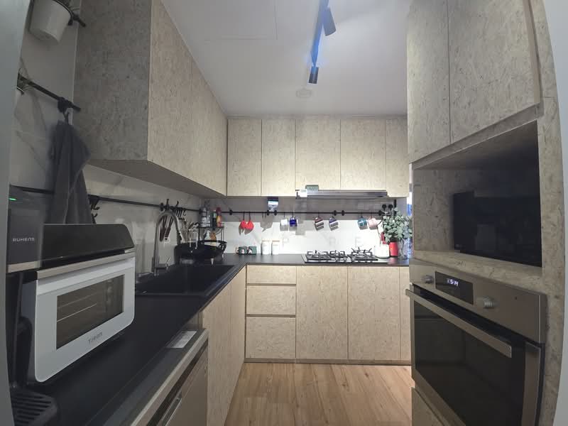 Parc Life, 21 Sembawang Crescent, 4 Bedrooms, 1,270 sqft, Executive Condominium For Sale, by Philip Peh, 500063568 - Kitchen - PropertyGuru.com.sg