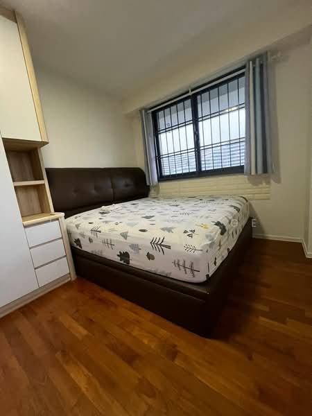 308A Punggol Walk HDB Flat For Sale at S$ 828,000 | PropertyGuru Singapore - Bedroom