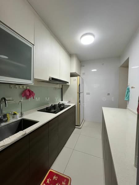 308A Punggol Walk HDB Flat For Sale at S$ 828,000 | PropertyGuru Singapore - Kitchen