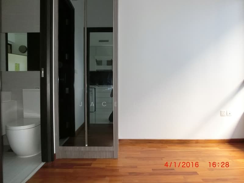 Edenz Loft Apartment For Sale at S$ 720,000 | PropertyGuru Singapore - Bathroom