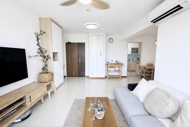 42A Margaret Drive HDB Flat For Sale at S$ 1,188,800 | PropertyGuru Singapore - Spacious living area