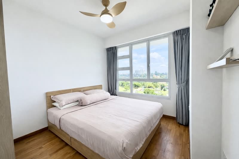 42A Margaret Drive HDB Flat For Sale at S$ 1,188,800 | PropertyGuru Singapore - Master bedroom