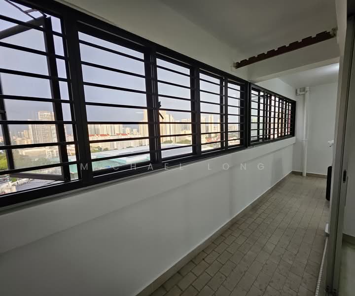 54 Kent Road HDB Flat For Sale at S$ 989,999 | PropertyGuru Singapore - Balcony