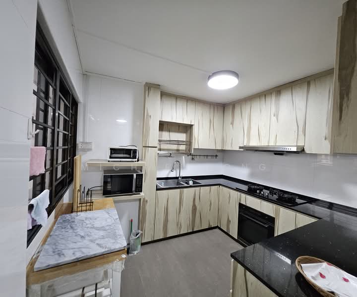 54 Kent Road HDB Flat For Sale at S$ 989,999 | PropertyGuru Singapore - Kitchen