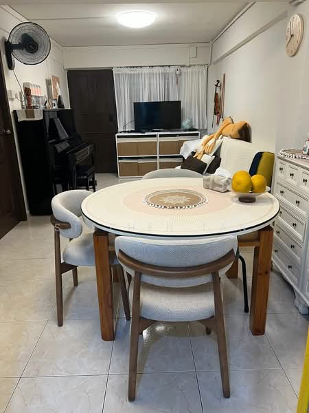 203 Toa Payoh North HDB Flat For Sale at S$ 468,888 | PropertyGuru Singapore - Dining Room