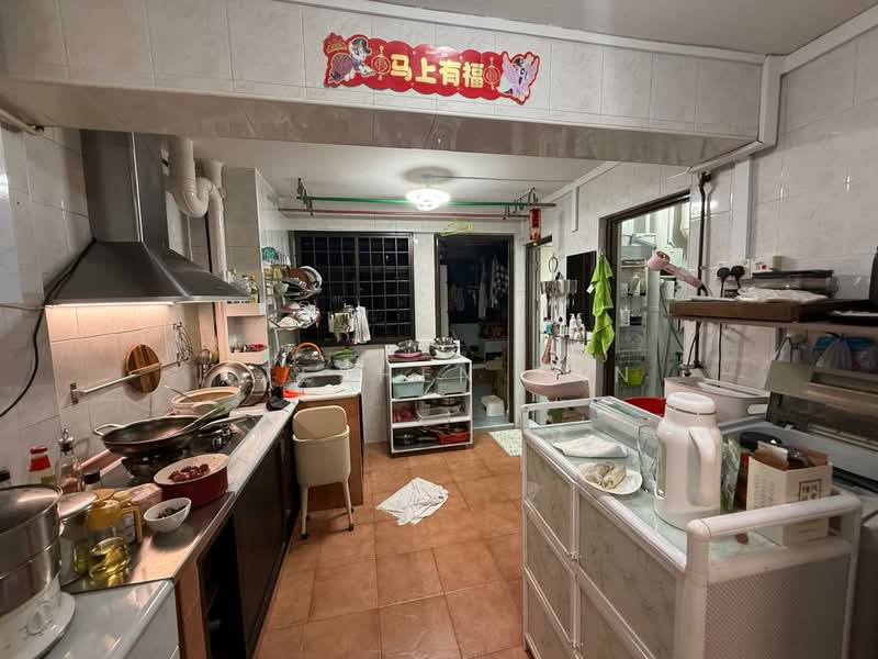 203 Toa Payoh North HDB Flat For Sale at S$ 468,888 | PropertyGuru Singapore - Kitchen