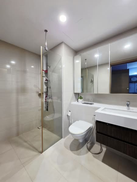 The Palette Condominium For Sale at S$ 1,420,000 | PropertyGuru Singapore - Bathroom