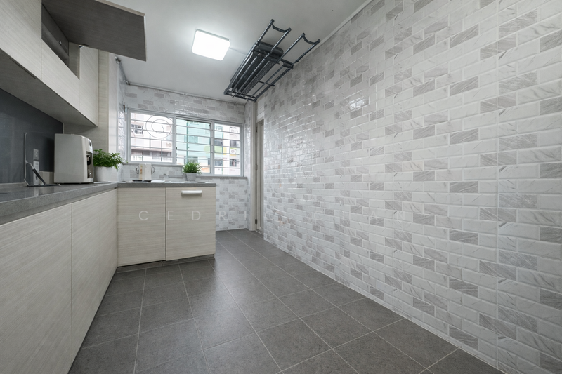 766 Yishun Avenue 3 HDB Flat For Sale at S$ 588,000 | PropertyGuru Singapore - Kitchen