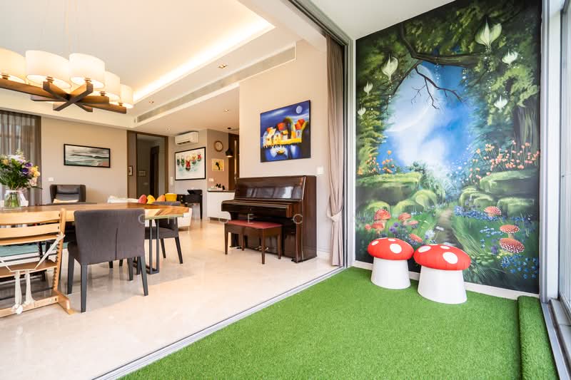 Gramercy Park Condominium For Sale at S$ 6,000,000 | PropertyGuru Singapore - Living Room