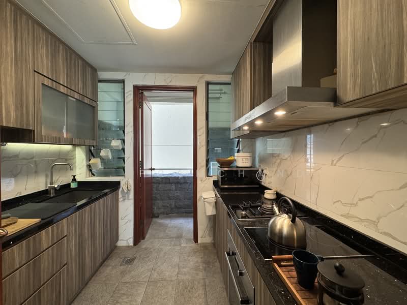 Costa Rhu, 3 Rhu Cross, 2 Bedrooms, 990 sqft, Condominium For Rent, by S. Pramchand, 500063653 - Kitchen - PropertyGuru.com.sg