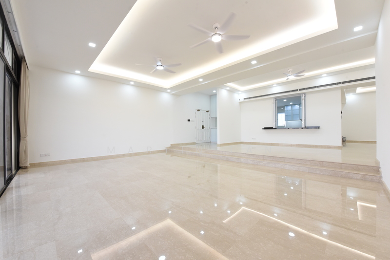 Regency Park, 3 Nathan Road, 4 Bedrooms, 3,650 sqft, Condominium For Rent, by Martin Tan, 500063679 - Living Room - PropertyGuru.com.sg