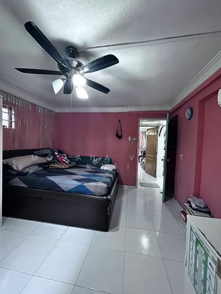 167 Yishun Ring Road HDB Flat For Sale at S$ 680,000 | PropertyGuru Singapore - Master Bedroom