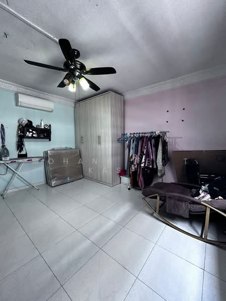 167 Yishun Ring Road HDB Flat For Sale at S$ 680,000 | PropertyGuru Singapore - Common Bedroom 2