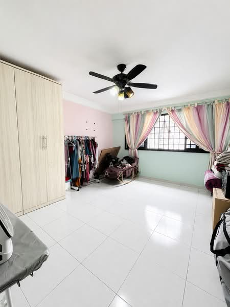 167 Yishun Ring Road, 167 Yishun Ring Road, 3 Bedrooms, 1,302 sqft, HDB Flat For Sale, by Mohana Vel T Kasi, 500063685 - Common Bedroom 2 - PropertyGuru.com.sg