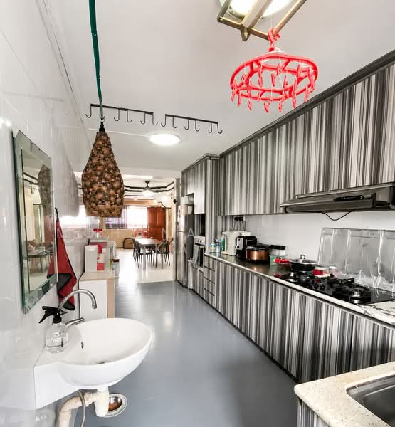 167 Yishun Ring Road, 167 Yishun Ring Road, 3 Bedrooms, 1,302 sqft, HDB Flat For Sale, by Mohana Vel T Kasi, 500063685 - Kitchen - PropertyGuru.com.sg