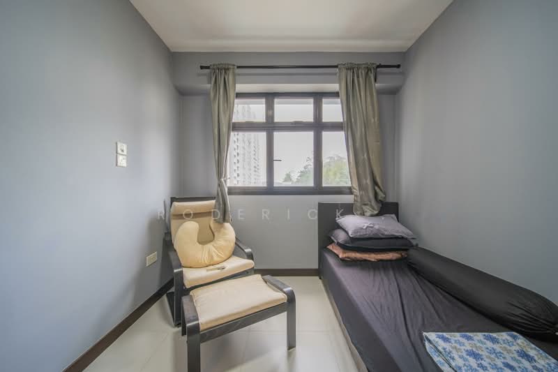 471C Fernvale Street HDB Flat For Sale at S$ 548,888 | PropertyGuru Singapore - Bedroom