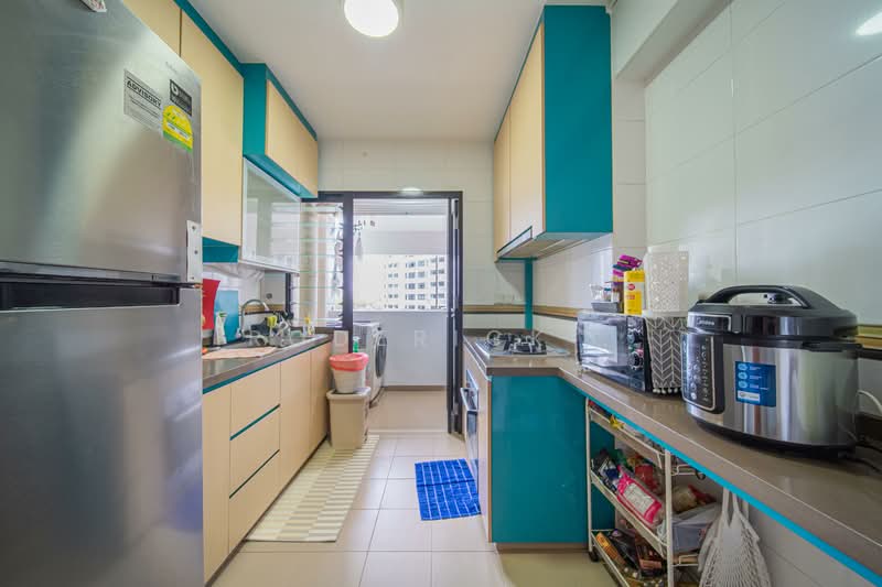 471C Fernvale Street HDB Flat For Sale at S$ 548,888 | PropertyGuru Singapore - Kitchen