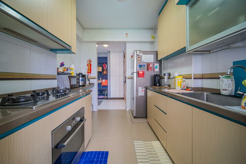 471C Fernvale Street HDB Flat For Sale at S$ 548,888 | PropertyGuru Singapore - Kitchen