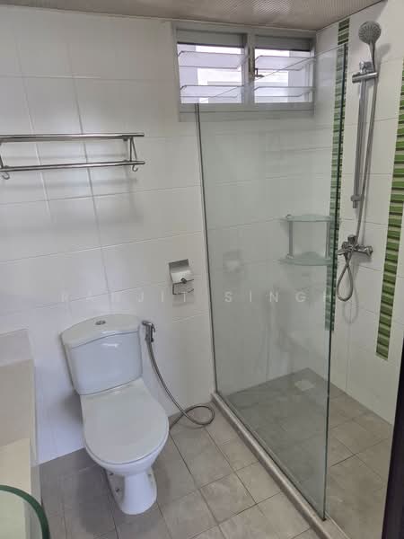 452 Yishun Ring Road, 452 Yishun Ring Road, 3 Bedrooms, 990 sqft, HDB Flat For Sale, by Ranjit Singh, 500063705 - Bathroom - PropertyGuru.com.sg