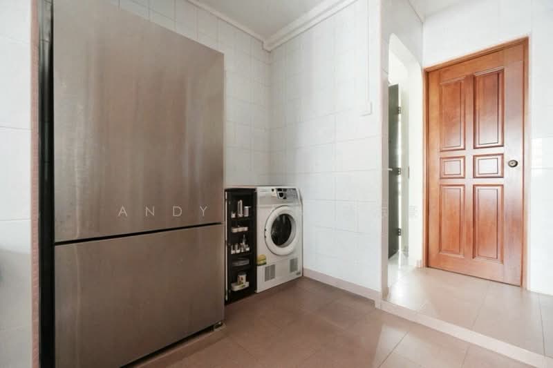 132 Lorong Ah Soo HDB Flat For Sale at S$ 949,000 | PropertyGuru Singapore - Interior