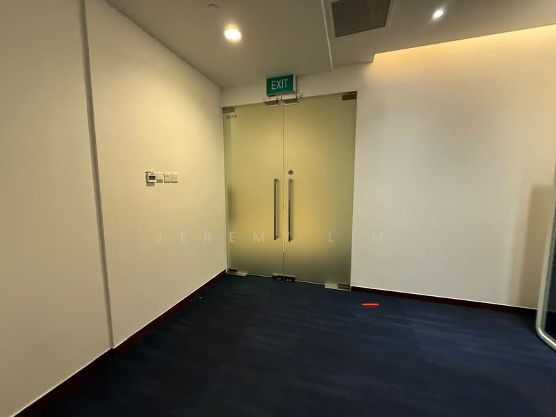 Suntec City Tower, 5 Temasek Boulevard, 2,443 sqft, Office For Rent, by Jeremy Lim, 500063710 - Entrance - CommercialGuru.com.sg