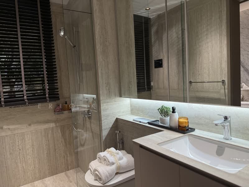 River Modern Condominium For Sale at S$ 5,995,000 | PropertyGuru Singapore - Bathroom