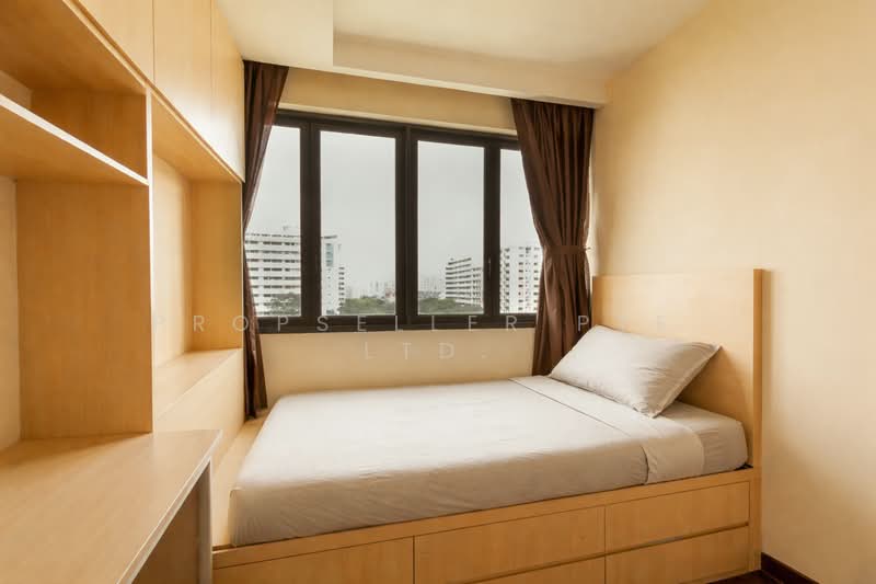 SkyPark Residences Executive Condominium For Sale at S$ 1,600,000 | PropertyGuru Singapore - Bedroom
