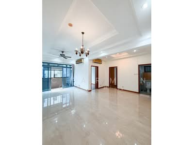 For Sale - Grandlink Square