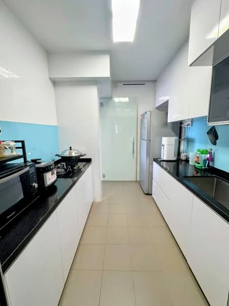 116A Jalan Tenteram HDB Flat For Sale at S$ 699,000 | PropertyGuru Singapore - Kitchen