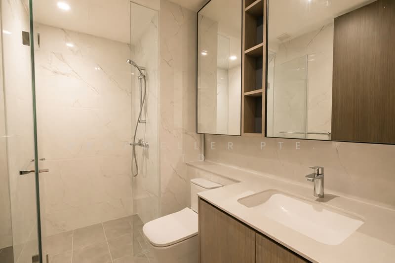 The Watergardens at Canberra Condominium For Sale at S$ 1,230,000 | PropertyGuru Singapore - Bathroom