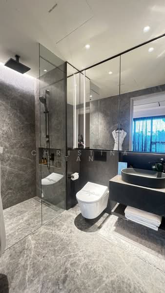 W Residences Marina View - Singapore Condominium For Sale at S$ 3,290,000 | PropertyGuru Singapore - Bathroom