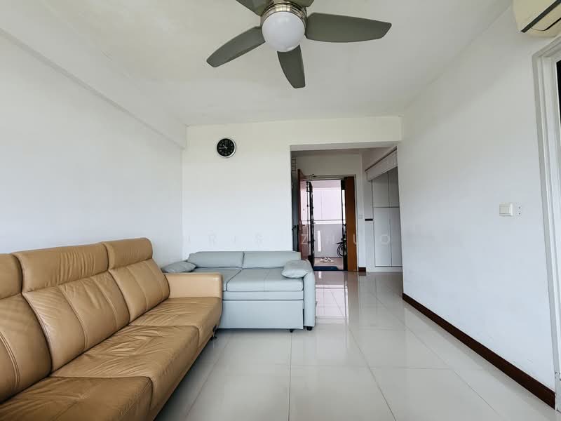 672C Edgefield Plains, 672C Edgefield Plains, 1 Bedroom, 474 sqft, HDB Flat For Rent, by Chris Zhuo, 500063762 - Living Room - PropertyGuru.com.sg