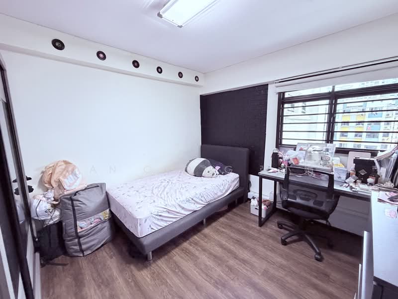 15 Upper Boon Keng Road HDB Flat For Sale at S$ 618,000 | PropertyGuru Singapore - Bedroom