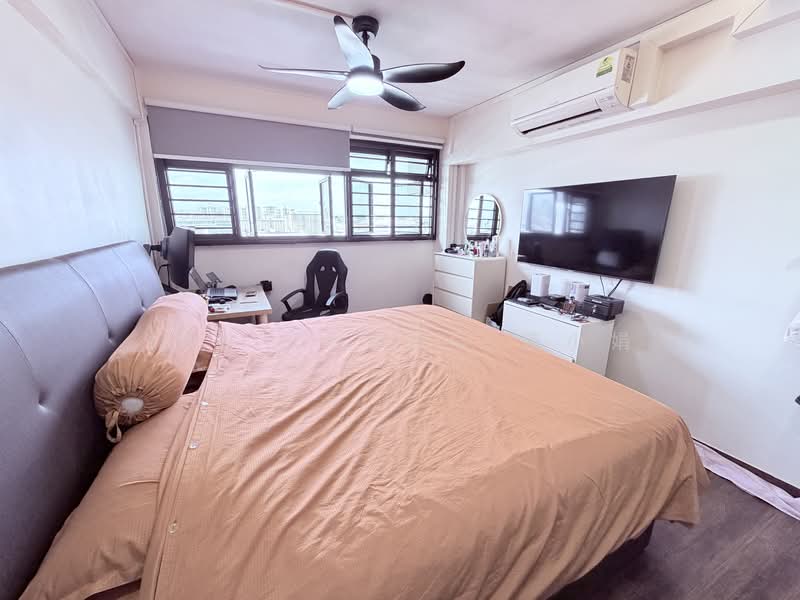 15 Upper Boon Keng Road HDB Flat For Sale at S$ 618,000 | PropertyGuru Singapore - Bedroom