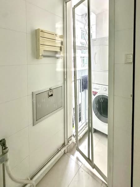 The Cascadia Condominium For Sale at S$ 3,990,000 | PropertyGuru Singapore - Balcony