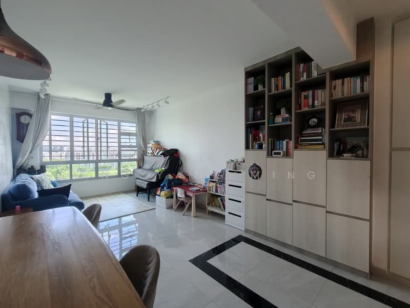 90A Telok Blangah Street 31 HDB Flat For Sale at S$ 1,068,000 | PropertyGuru Singapore - Living Room