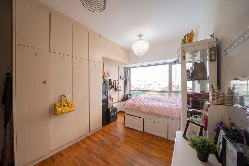 Trevista Condominium For Sale at S$ 2,750,000 | PropertyGuru Singapore - Bedroom