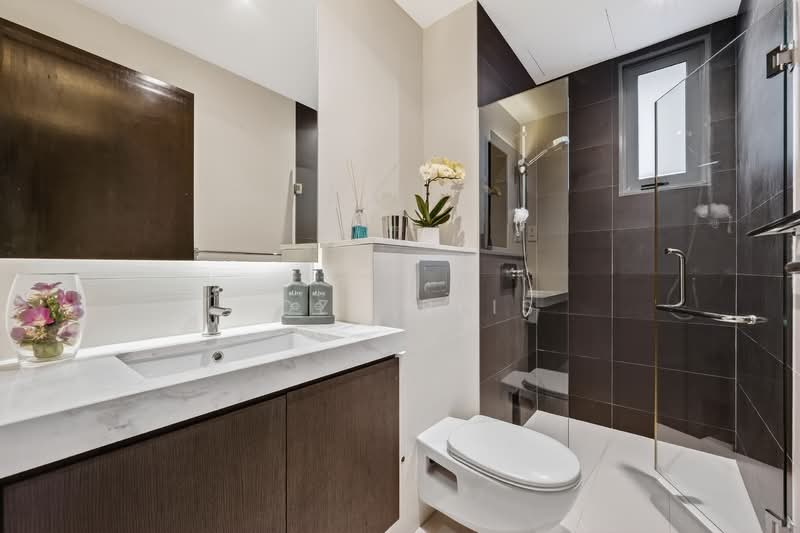 Frankel Estate Semi-Detached House For Sale at S$ 10,800,000 | PropertyGuru Singapore - Bathroom