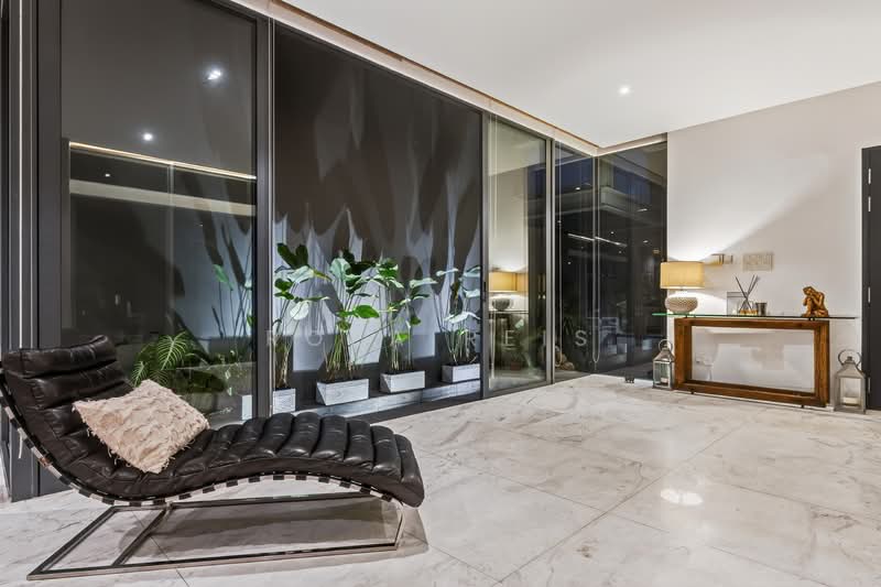 Frankel Estate Semi-Detached House For Sale at S$ 10,800,000 | PropertyGuru Singapore - Entrance & Water Feature